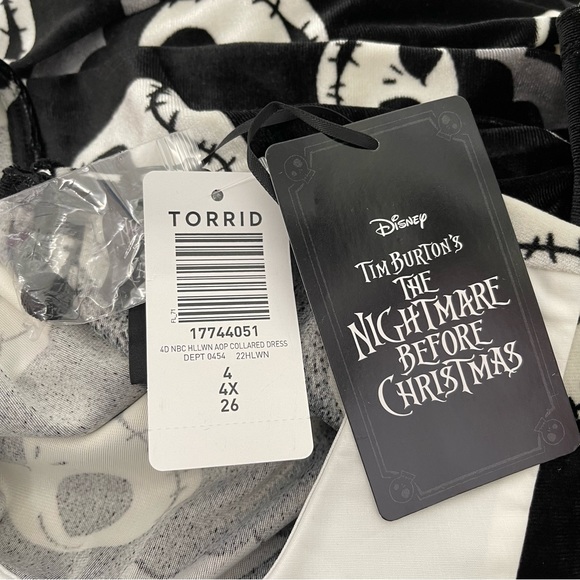 Torrid Disney NIGHTMARE BEFORE CHRISTMAS Mini Velvet Collared Dress NWT Size 4X - Picture 11 of 17